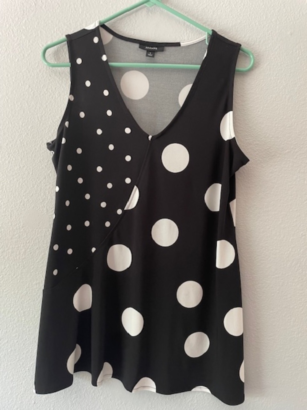 Alfani Mixed Polka Dot Sleeveless Blouse | Black & White | Size Small